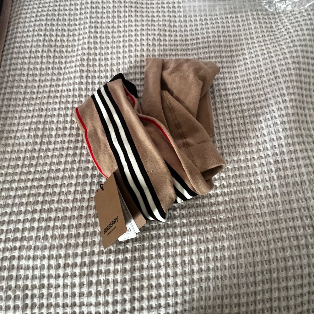 Burberry Girls Iconic Tights-9-10 yrs - Picture 9 of 10